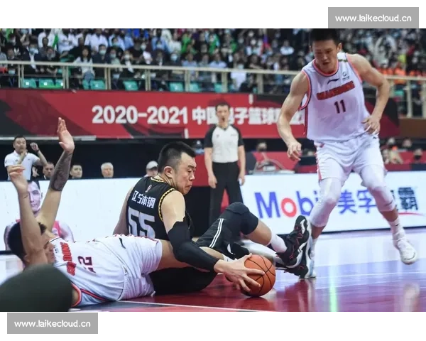 聚焦NBA比赛实时比分动态解析球队走势与球星表现全场战况深度追踪